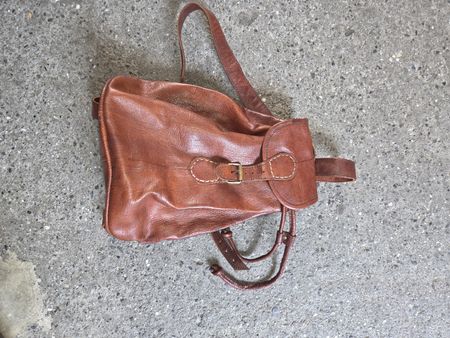 Schöner kleiner Leder Rucksack 