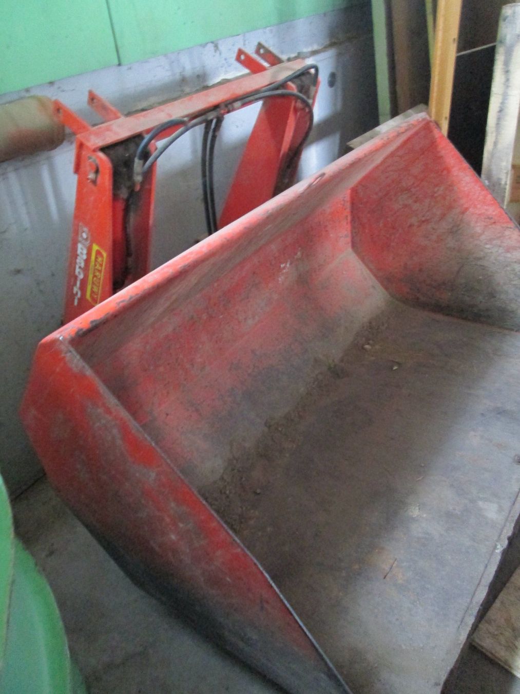 Carrelli elevatori e a forche: Pelle  pour élévateur – Usato da Borex venduto da Pcats