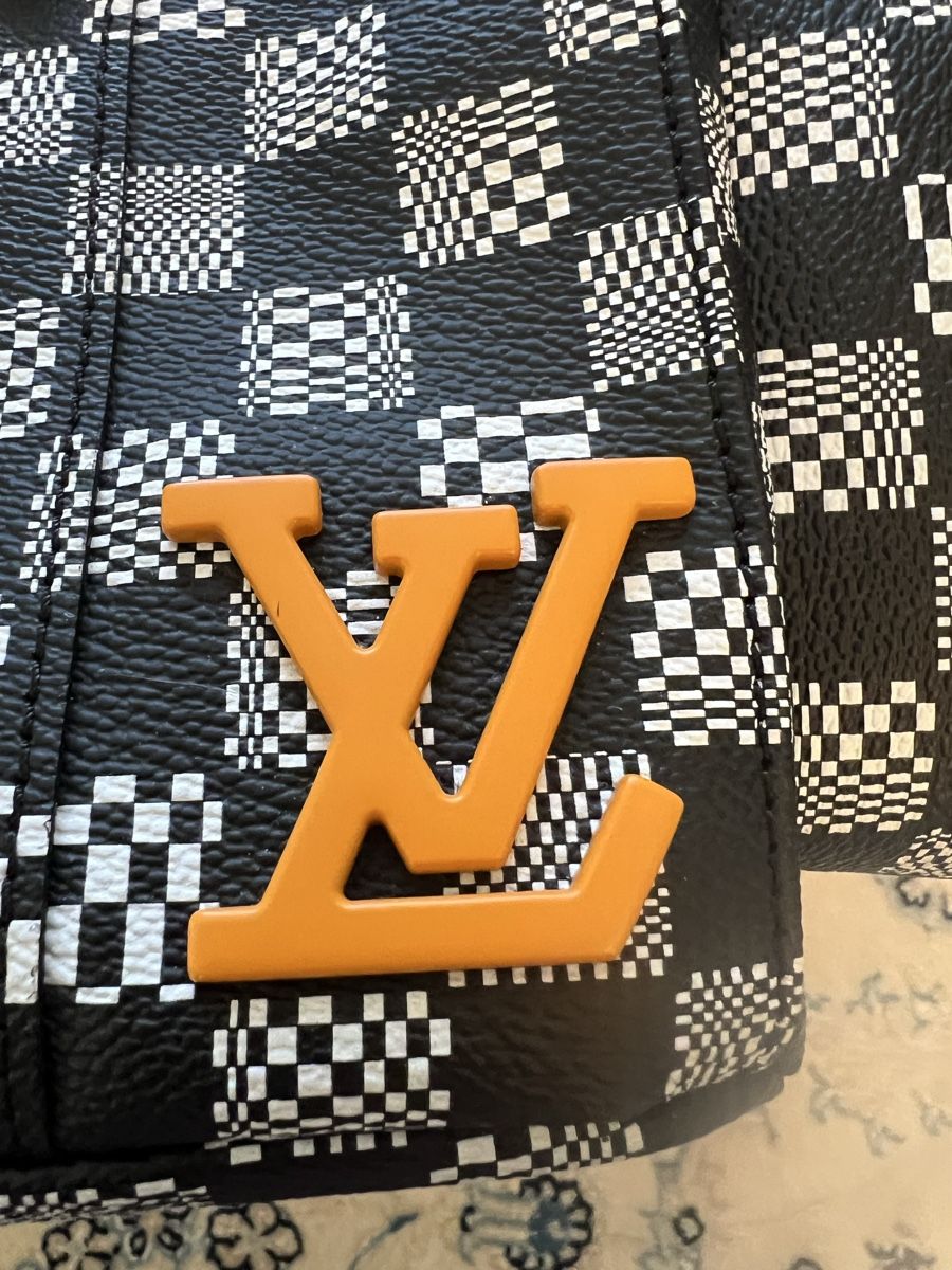 Louis Vuitton Zaini: Louis Vuitton Rucksack – Nuovo (secondo la descrizione) da Basel venduto da Valjoux9 8