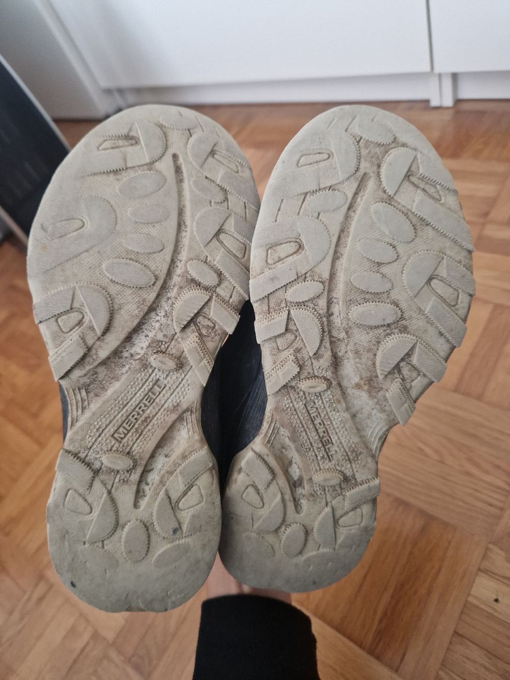 Merrell Scarpe per ragazzi: Kinder Wanderschuhe Merrell Grösse 33 – Usato da Zürich venduto da Nis96e 2