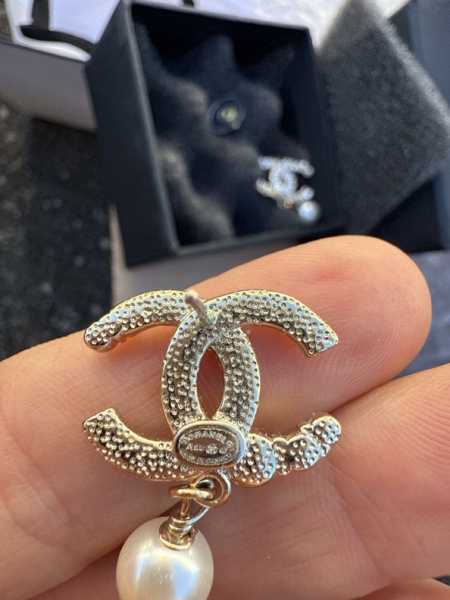 Chanel Orecchini pendenti & Orecchini a lobo: Ohrringe CC Logo mit Perlen und ZirkoniaNeu – Usato da Uetikon am See venduto da Mariaa144 2