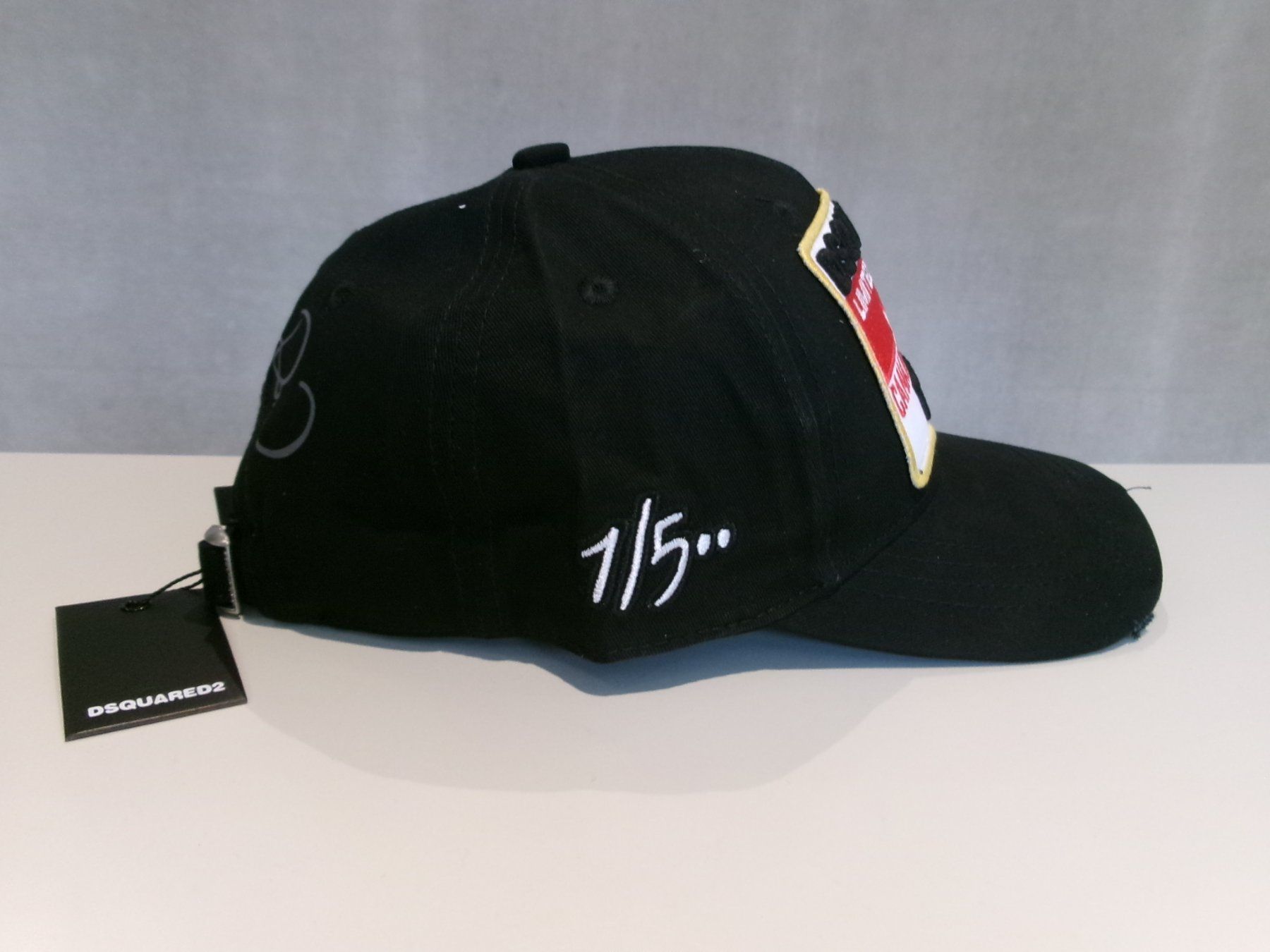 Dsquared2 Chapeaux, bonnets & casquettes: Dsquared2 / ICON / Cap / Schwarz / D2 / Neu – Neuf (Voir description) à Welschenrohr par StarRecordsGmbH 3