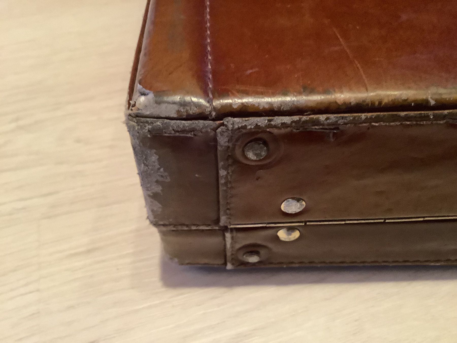 Koffer & Taschen: Mallette en cuir vintage – Gebraucht aus Epalinges von janvs 5