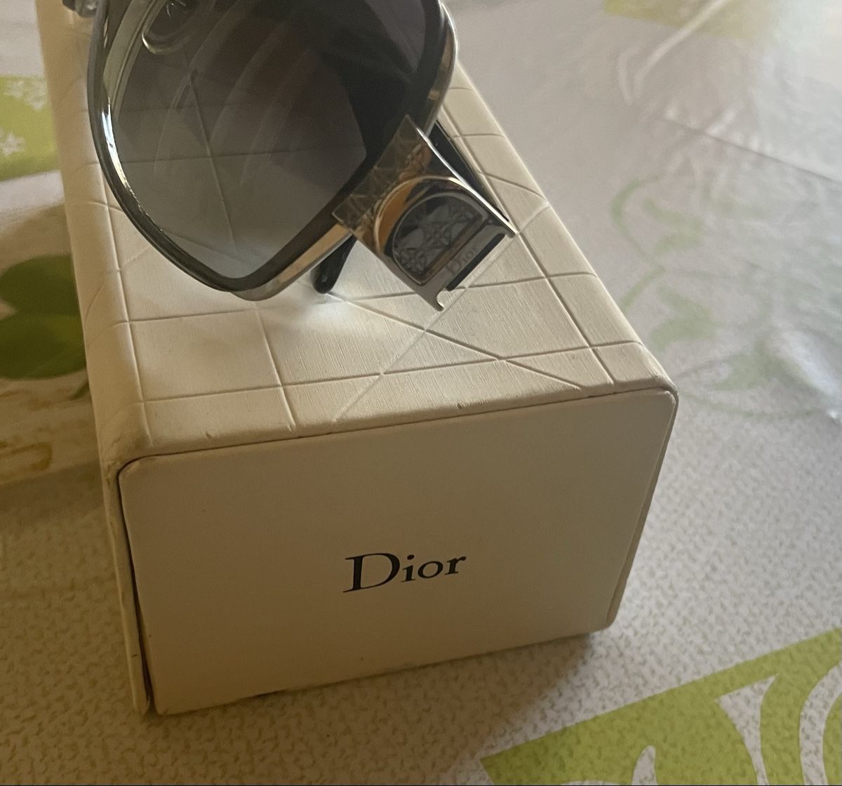Dior Occhiali & Lenti: Dior sunglasses  – Usato da Genève venduto da lea_b6vp 1