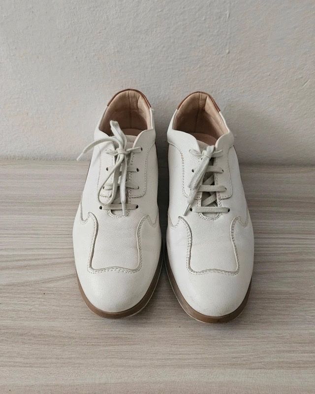 Scarpe da donna: Elegante Leder-Sneaker Trivor Collection – Usato da Coldrerio venduto da Theres2004 1