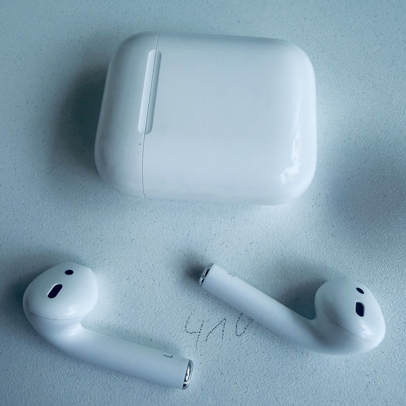 Apple Cuffie: Original Apple AirPods 2 Gen. Wireless Kopfhörer & Case – Usato da Basel venduto da MY.AIRPODS.SHOP 9