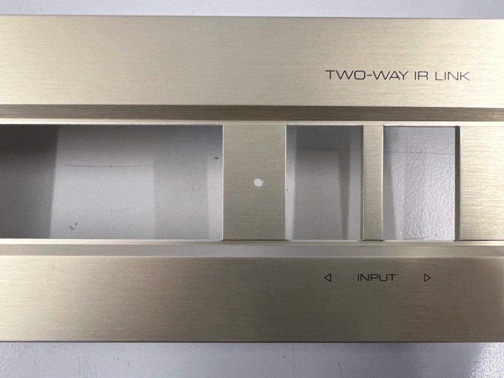 Revox Verstärker: Revox H5, Front in Champagner, neu – Neu (gemäss Beschreibung) aus Bazenheid von Ruediloosli 3