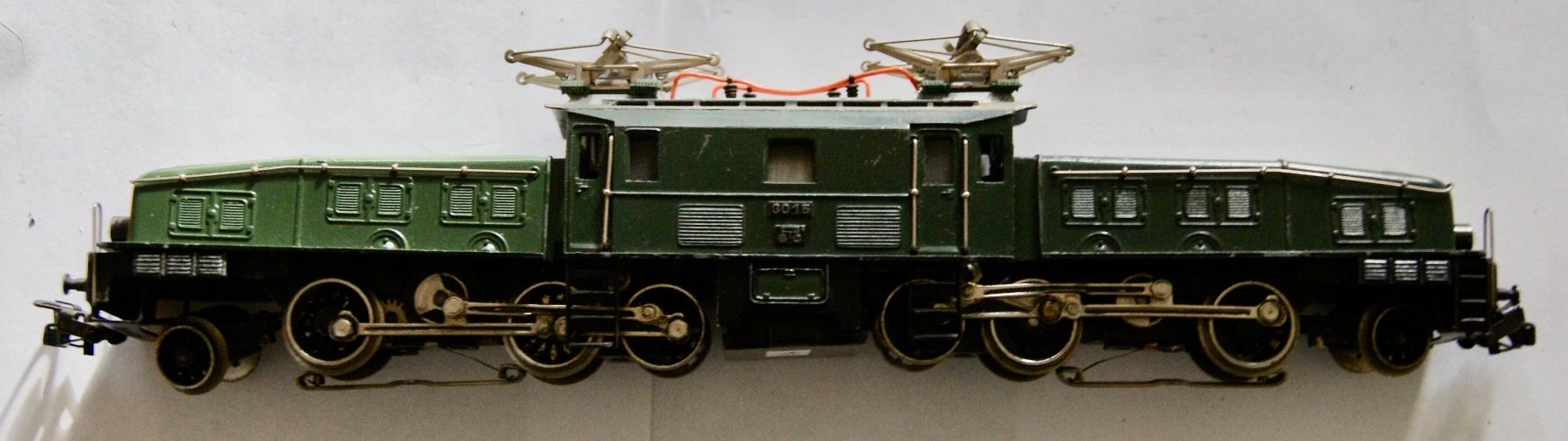 Märklin Modelleisenbahnen: Locomotive digitale Marklin 3015 – Gebraucht aus Morrens VD von alain50