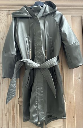 Manteau Guess, taille S, kaki, neuf