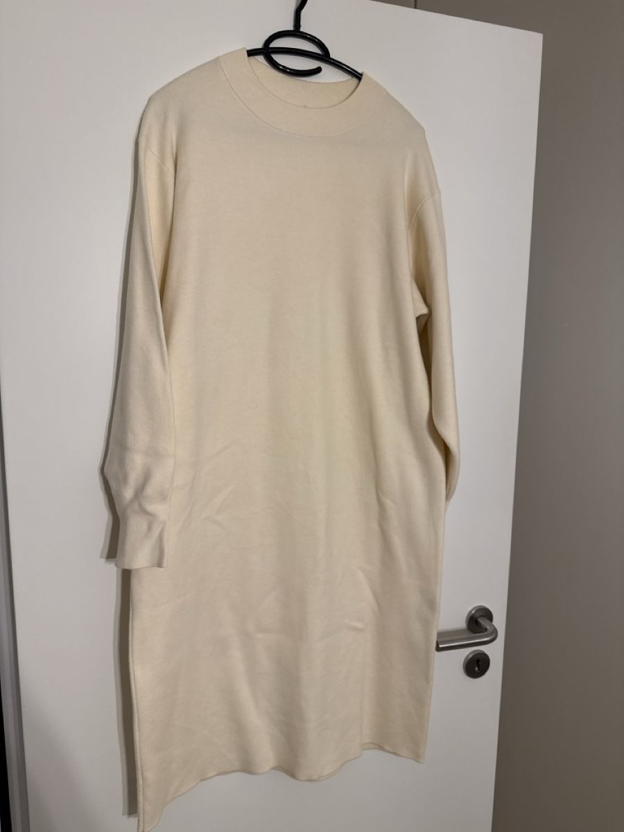 Uniqlo Vestiti: Uniqlo Kleid – Usato da Wettswil venduto da lalinda85