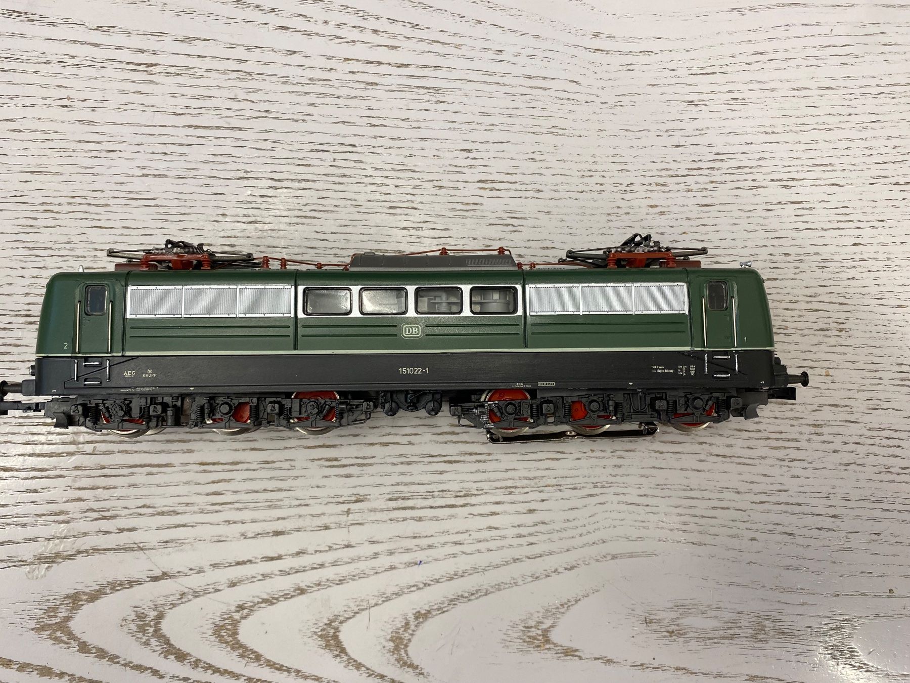Märklin Modellini di ferrovie: Märklin 3057 DB BR 151 – Usato da Lupsingen venduto da New-Haven 2