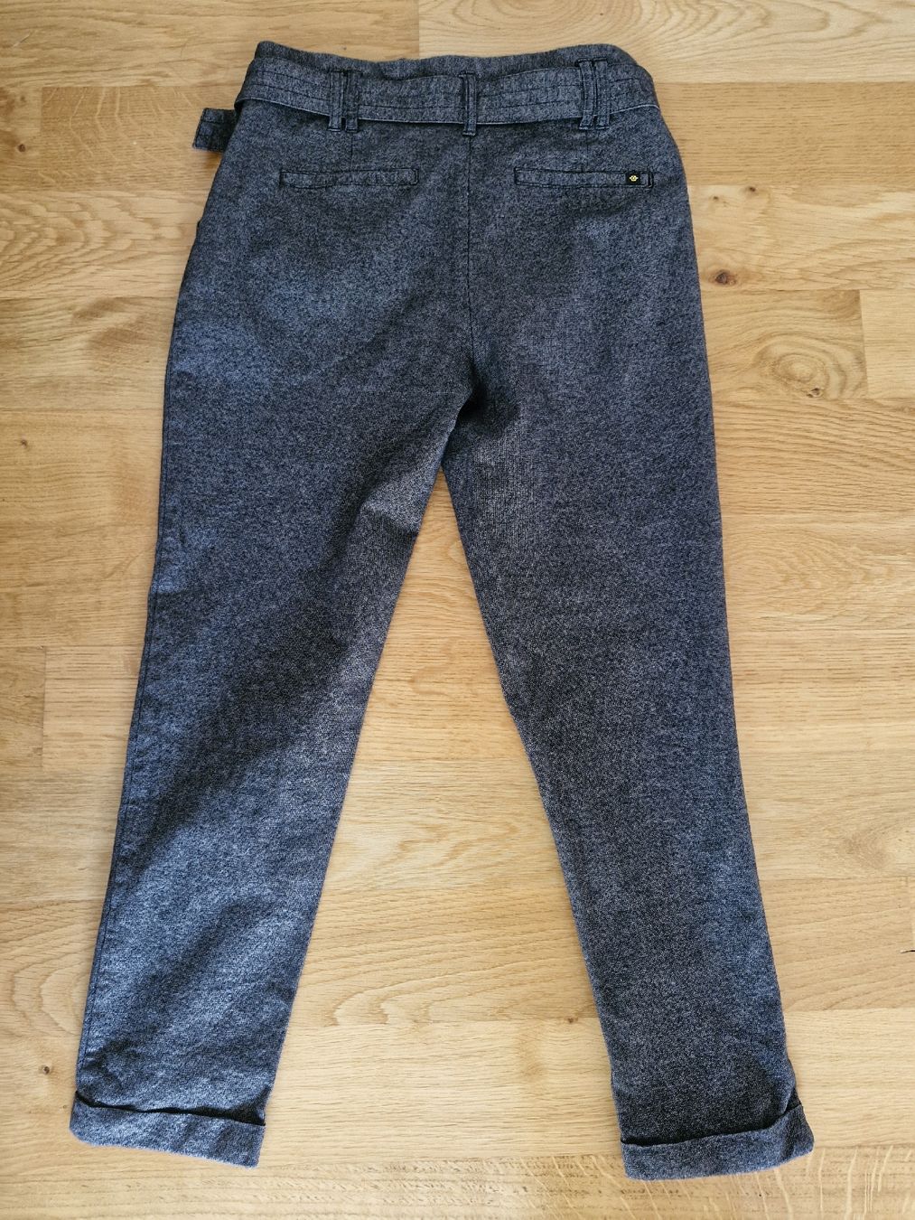 Pantaloni: Tolle Stoffhose Gr. 36 – Nuovo (secondo la descrizione) da Köniz venduto da Highlow 1