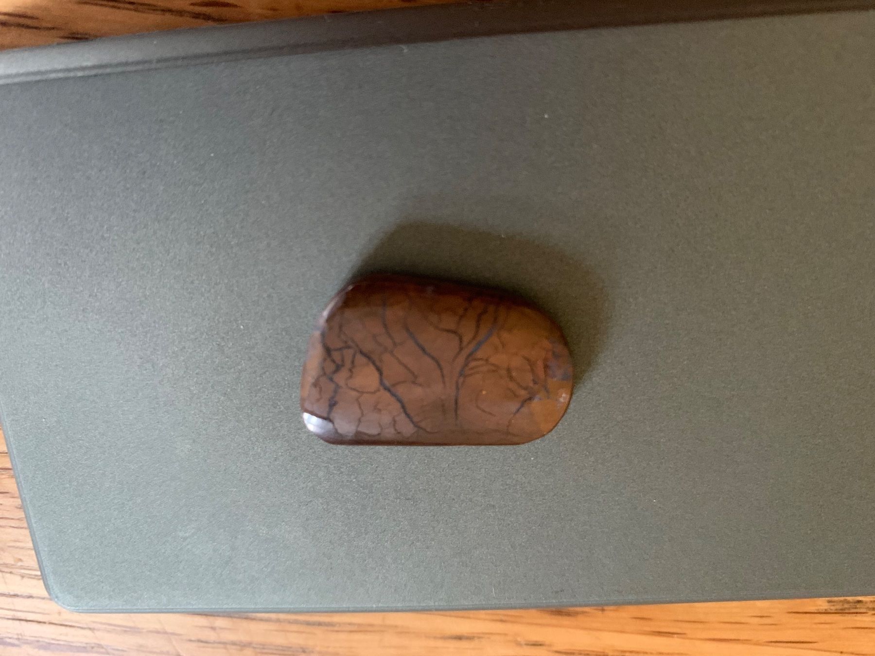 Pietre preziose: Boulder Opal – Usato da Flawil venduto da Naphtali
