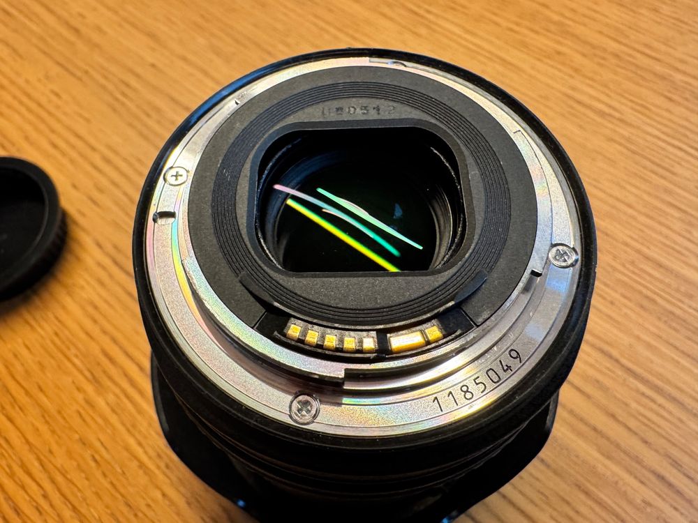 Canon EF 24-105mm f/4 L IS USM 4