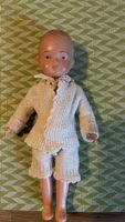Antike Celluloid-Puppe,, mit Strickkleider