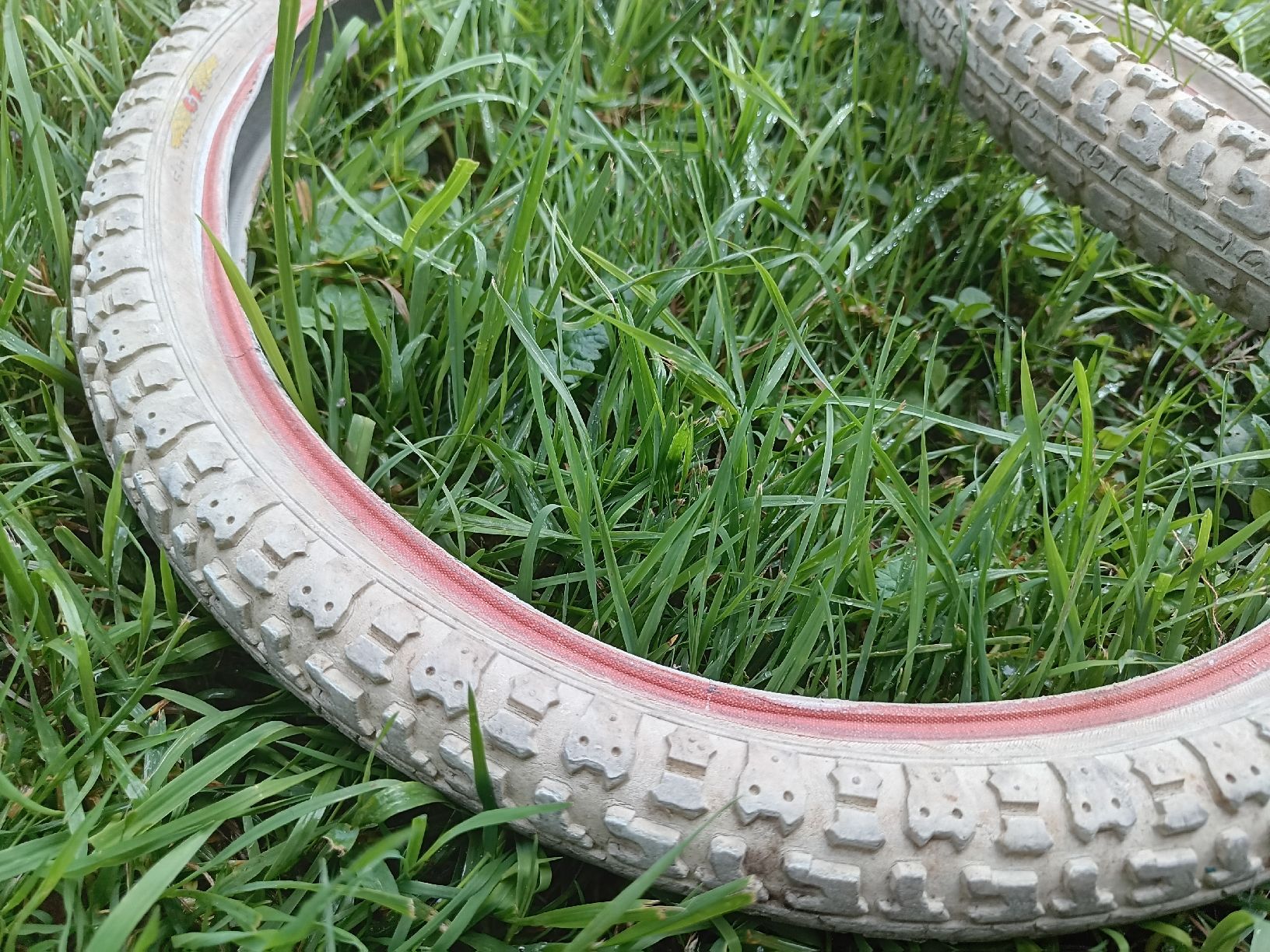 GT Ersatzteile: GT BMX freestyle old school tires – Gebraucht aus Wädenswil von Mistamovie72 2