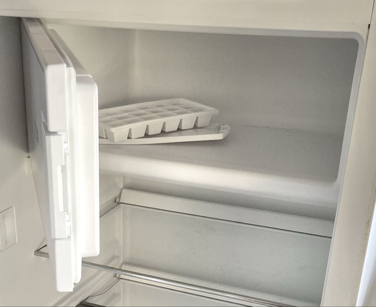 Frigoriferi: VZug Kühlschrank – Usato da Blumenstein venduto da saimeen 2
