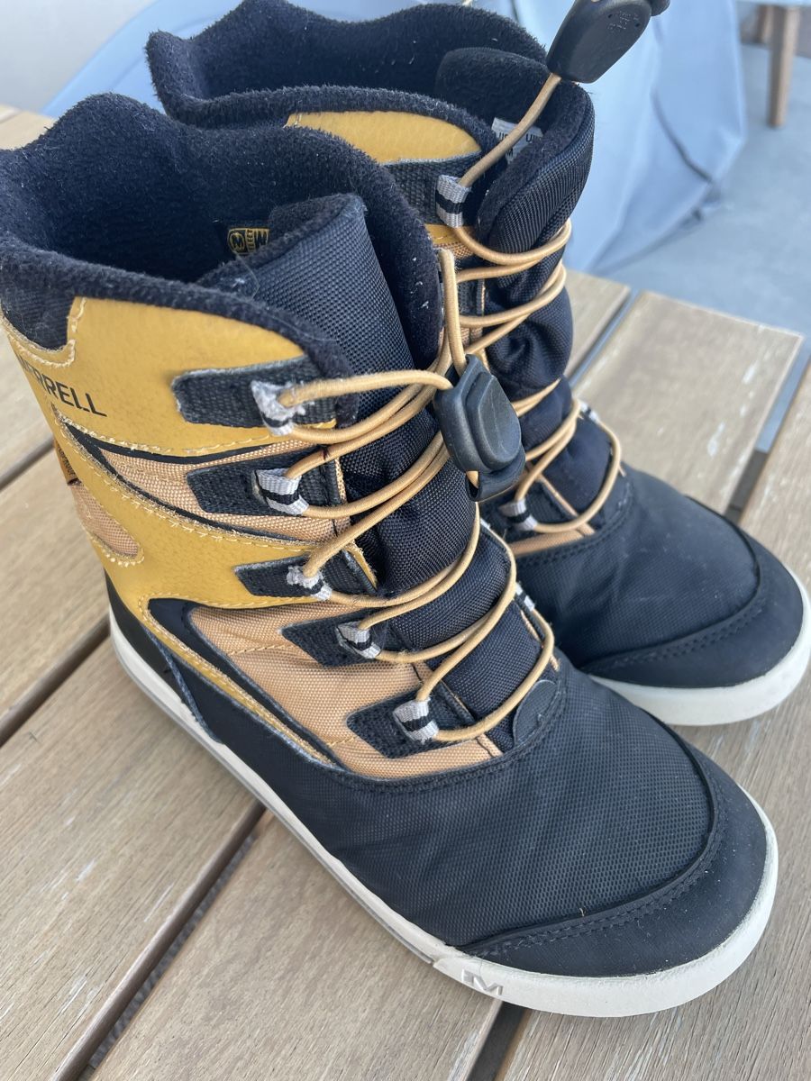 Merrell Scarpe per ragazzi: MERRELL Kids Boots Gr. 33 – Usato da Arni AG venduto da Lorelai80 1