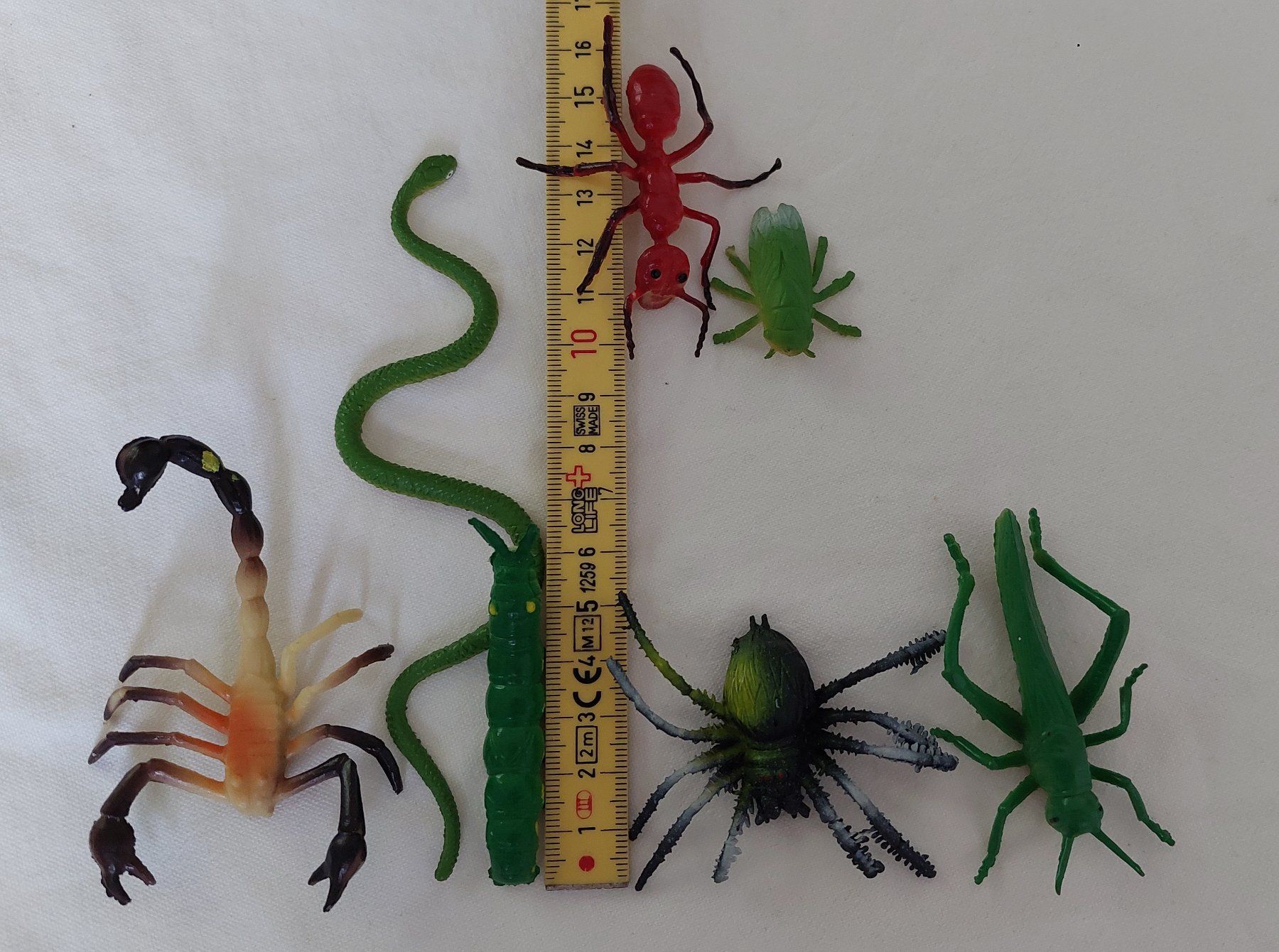 Jouets: viele Insekten – D'occasion à Uitikon Waldegg par Smeragol 9