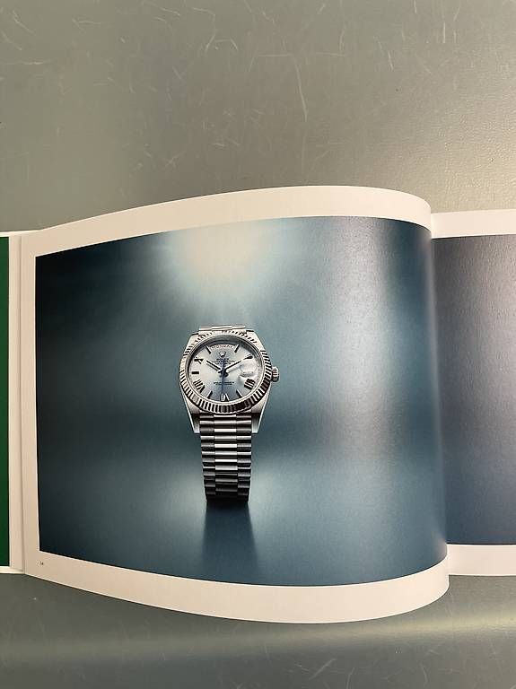 Libri: Rolex Katalog 2023 2024 – Nuovo (secondo la descrizione) da Wettswil venduto da Volvo13 3