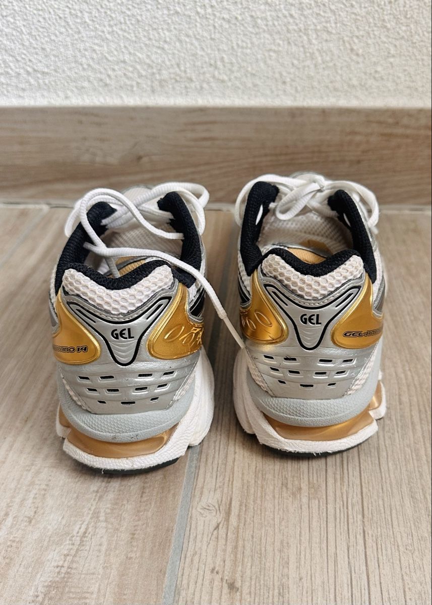Asics Scarpe da uomo: ASICS Gel 42.5 Silver Gold – Usato da Vevey venduto da ledidream 4