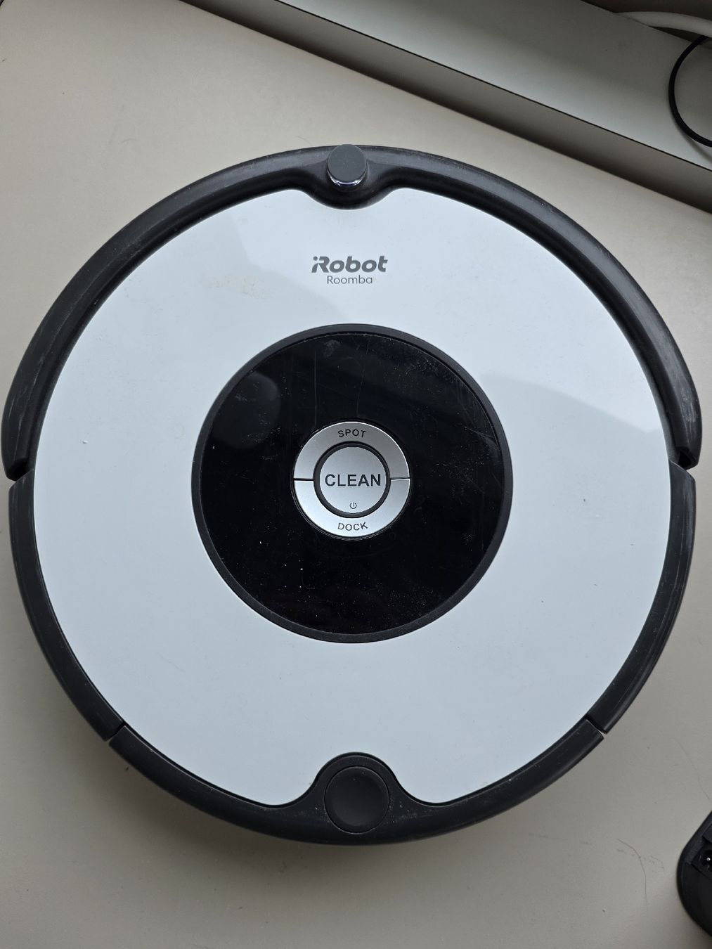 Irobot Aspirapolveri & Accessori: iRobot Roomba 605 – Usato da Biberist venduto da Volo28