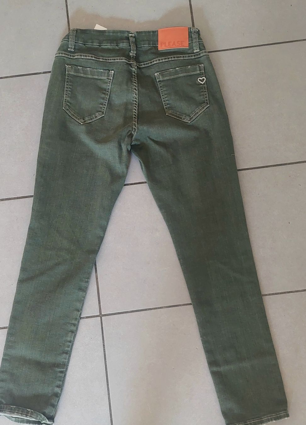 Please Jeans Jeans: Pantalon PLEASE vert taille S – Nuovo (secondo la descrizione) da Plan-Les-Ouates venduto da Lolothebest 1