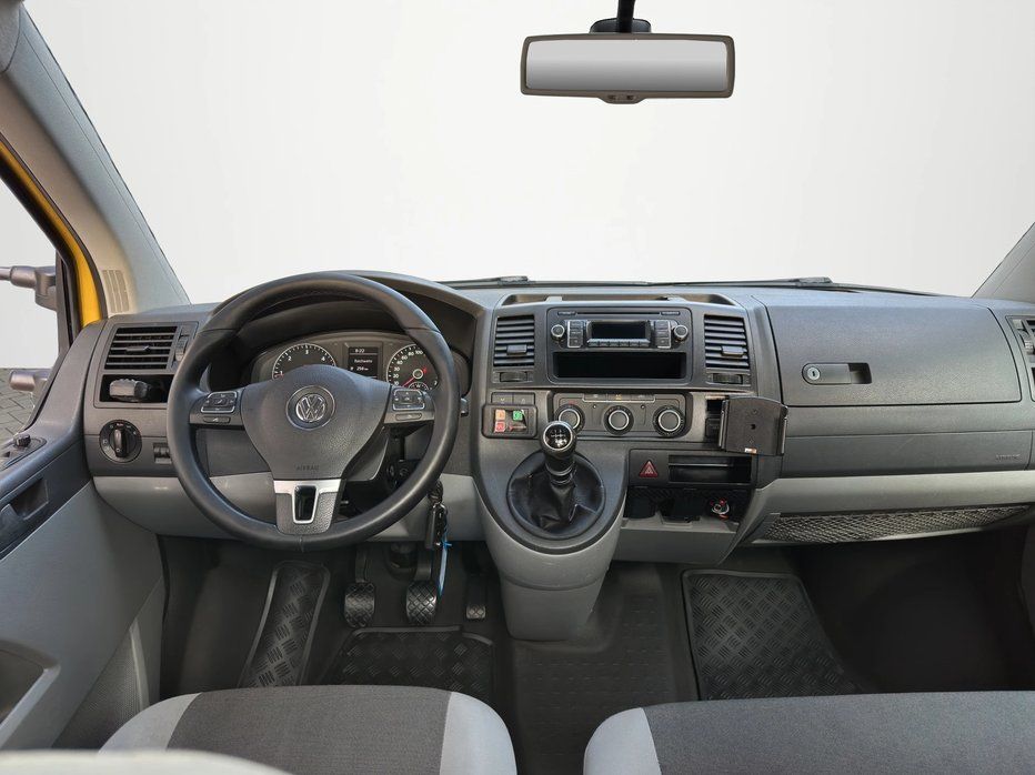 VW Nutzfahrzeuge: VW T5 2.0TDI 4Motion Baldinger – Gebraucht aus Alpnach-Dorf von Hess-Automobile 5