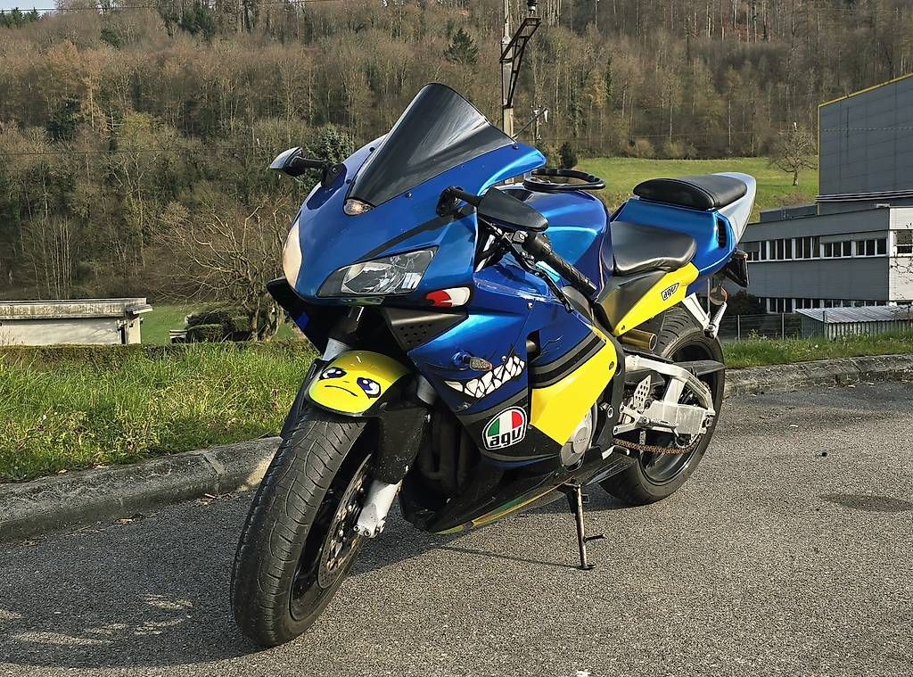 Strada: HONDA CBR 600 rr - 2003 – Usato da Lucens venduto da Dario.Magno 1