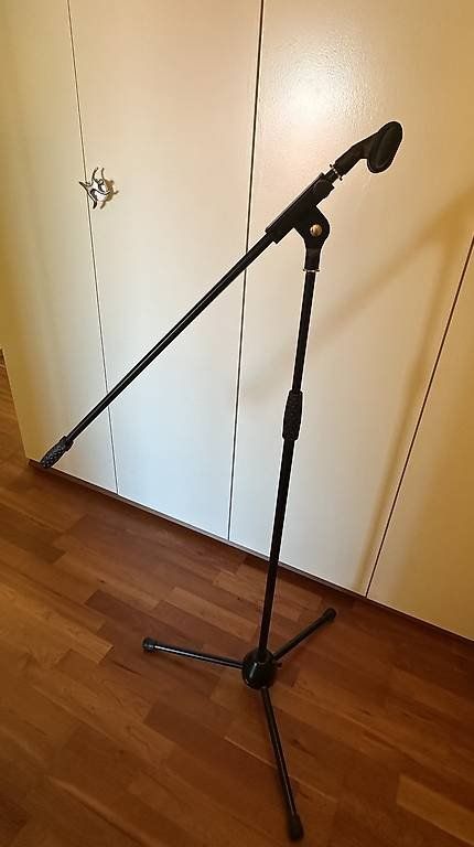 Supports pour instruments & partitions: Mikrofonständer – D'occasion à Thun par viroumania
