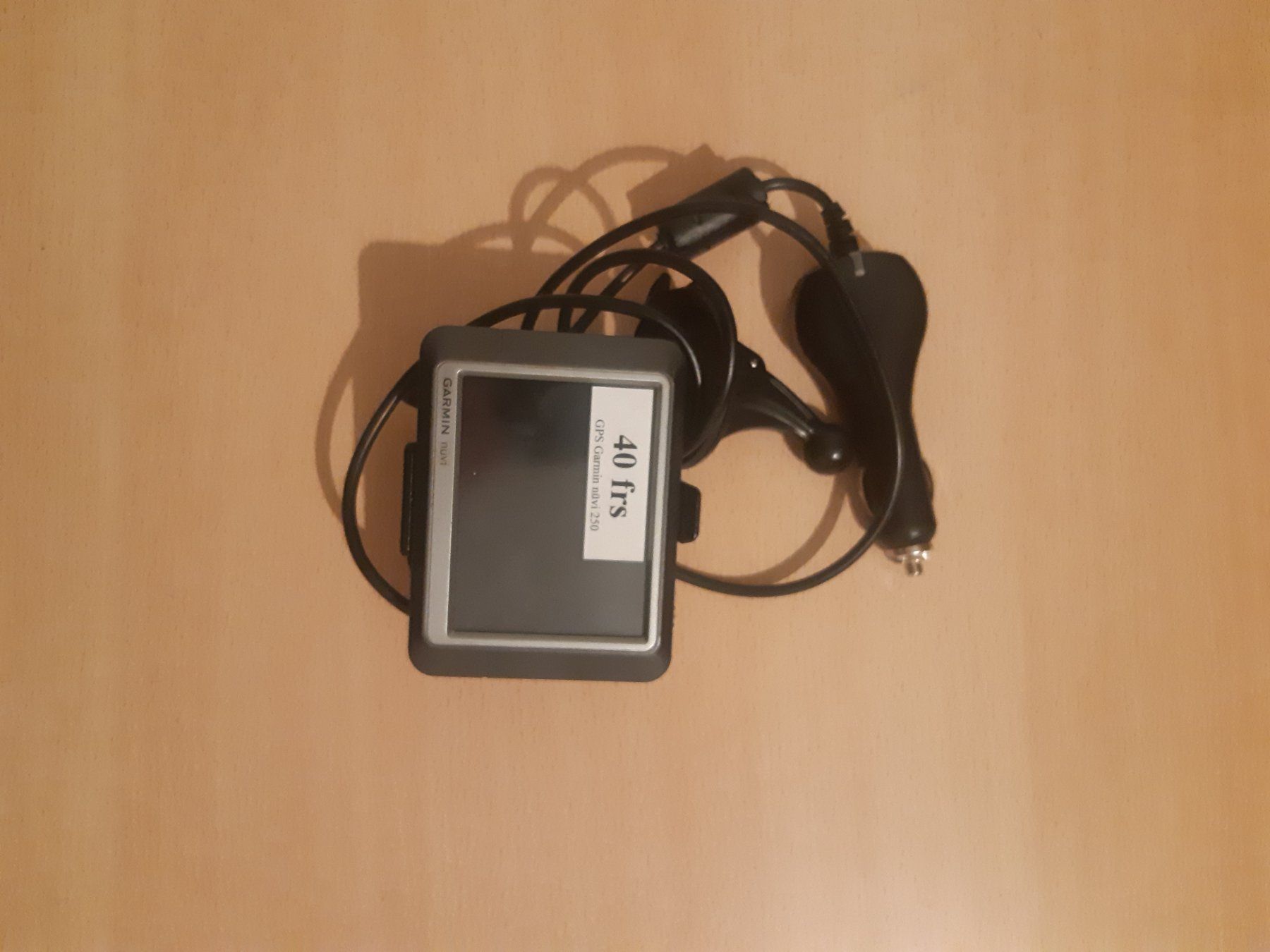 Garmin Navigatori: GPS Garmin nüvi 250 – Usato da Portalban venduto da Deuxieme-vie