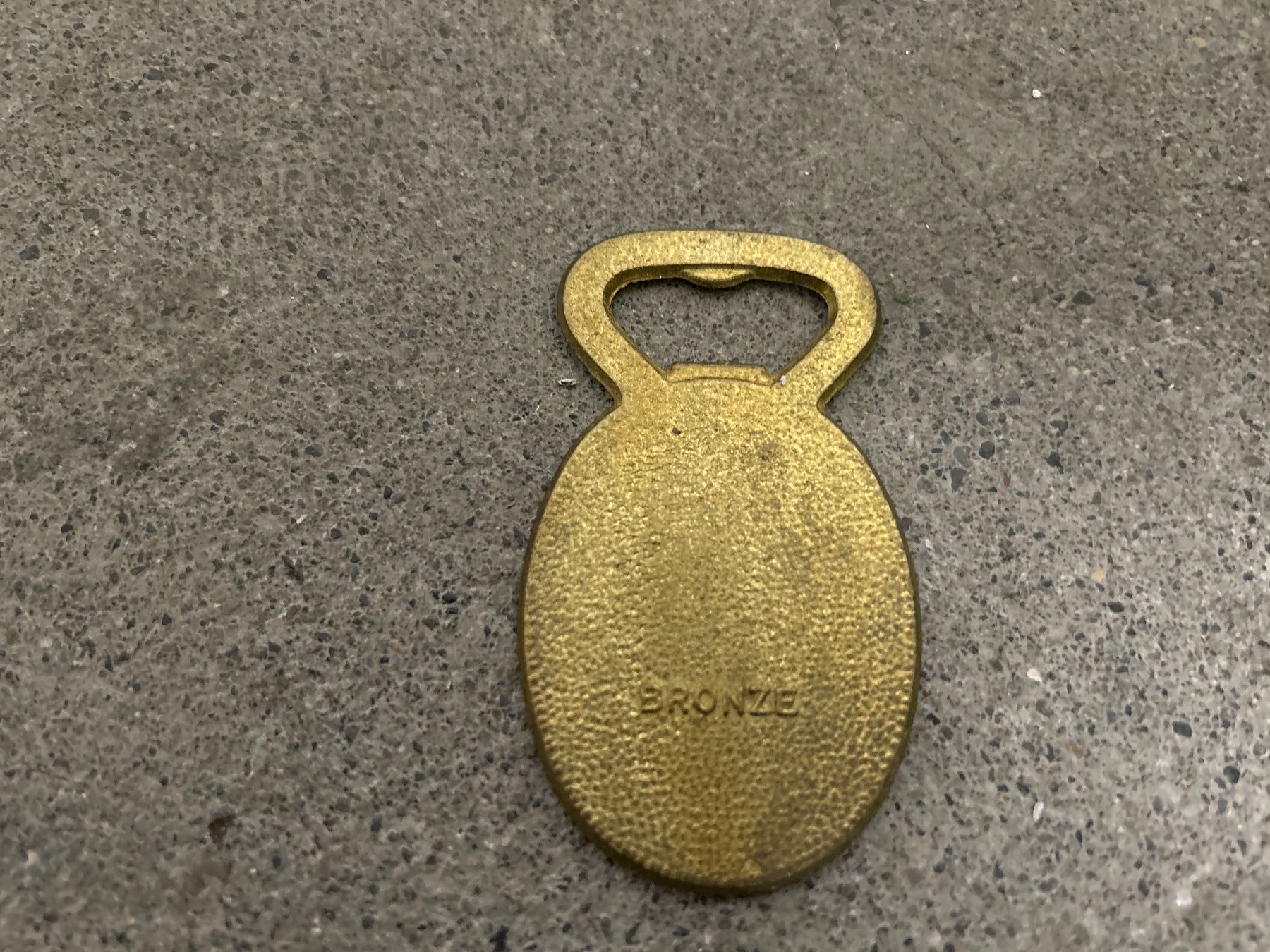 Elettrodomestici da cucina: Flaschenöffner aus Bronze – Usato da Regensdorf venduto da Spyke55 1