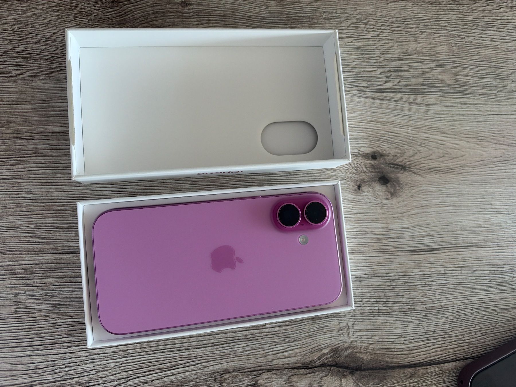 Apple Handys / Smartphones: Iphone 16 rosa – Gebraucht aus Winterthur von Chupchel 2