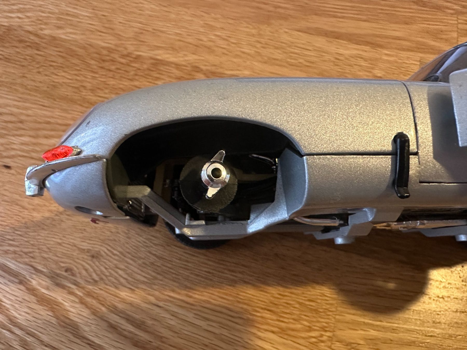 Bburago Modellini d'auto: Bburago E-Type Jaguar Silber 1:18 – Usato da Lausanne venduto da brixton 3