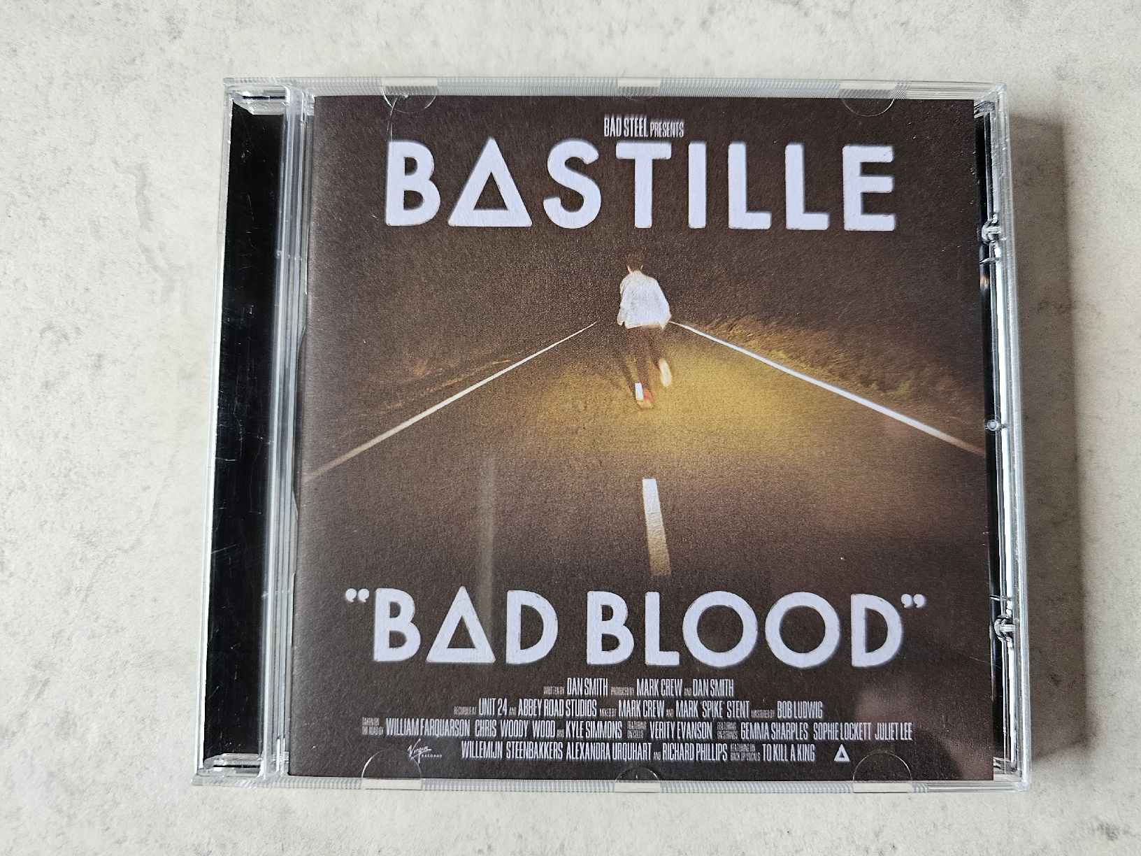 CD: Bastille  -  Bad Blood – Usato da Schneisingen venduto da backstore24