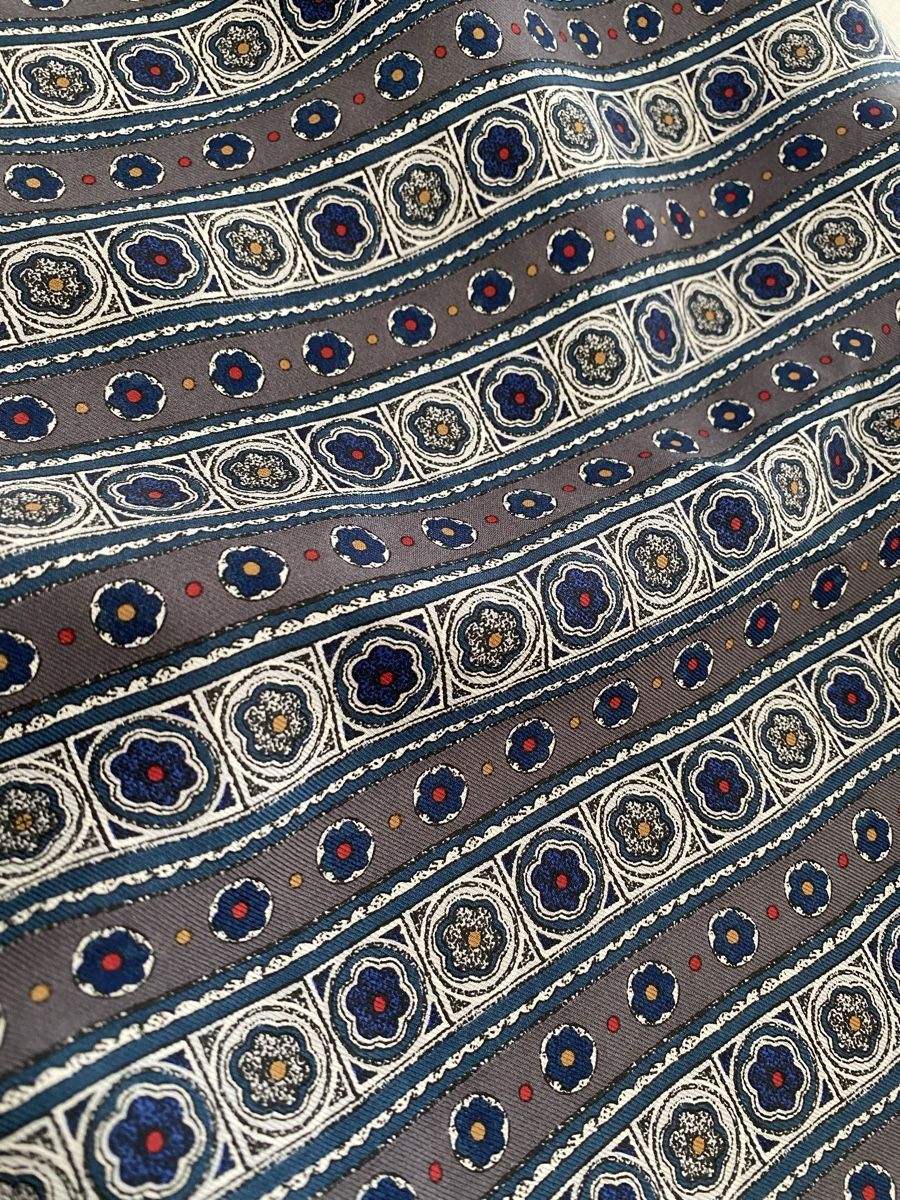 Foulards & écharpes: Schal aus wolle / Seide – D'occasion à Opfikon par Luis144 2