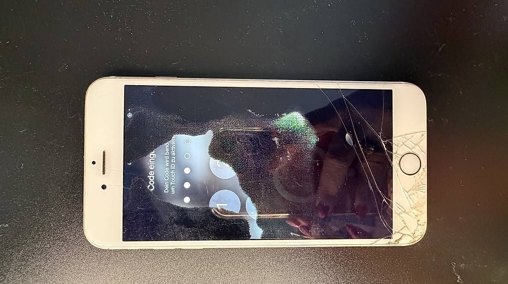 Apple Telefoni cellulari / Smartphones: iPhone XS Max  defekt – Usato da Männedorf venduto da Jessiey 1