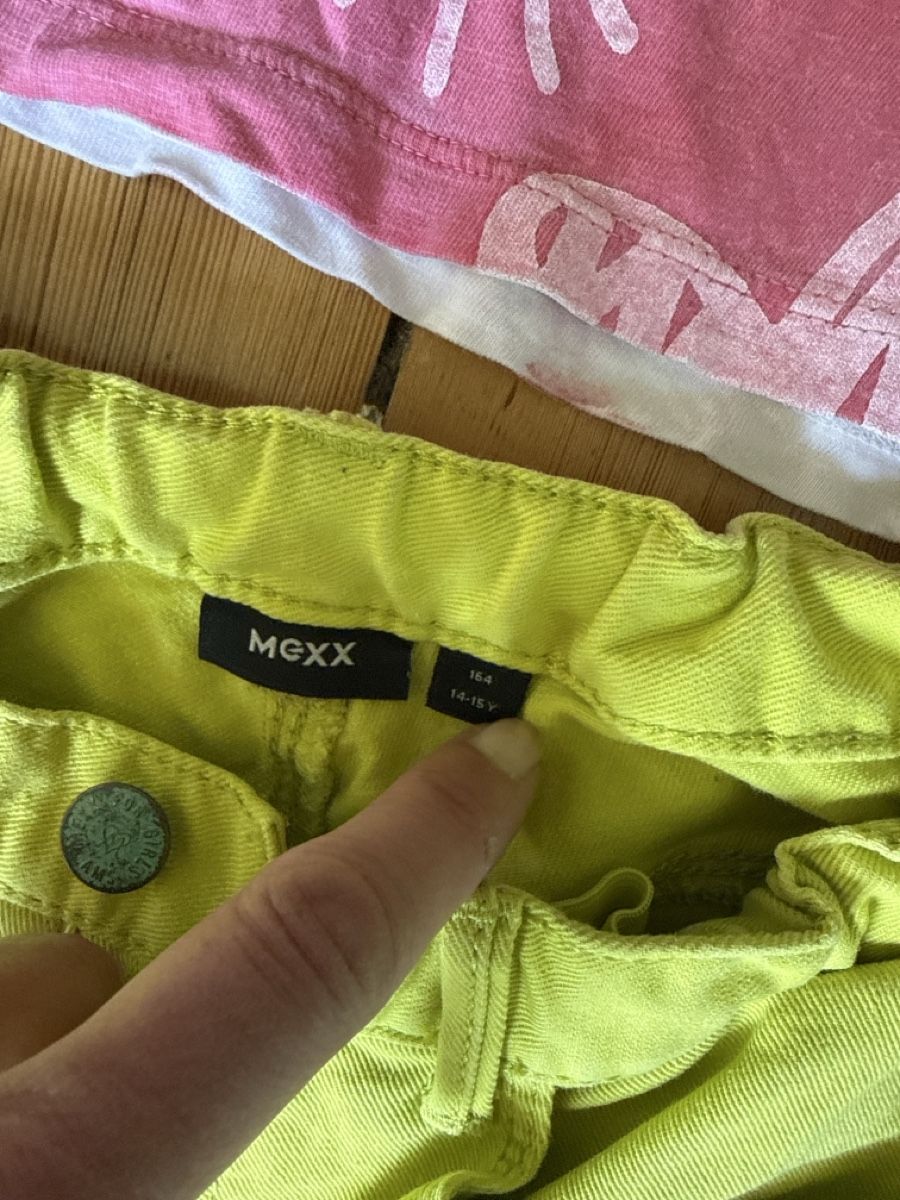 Kleiderpakete: Desigual Shirt und Hose Mexx – Gebraucht aus Solothurn von var002 2