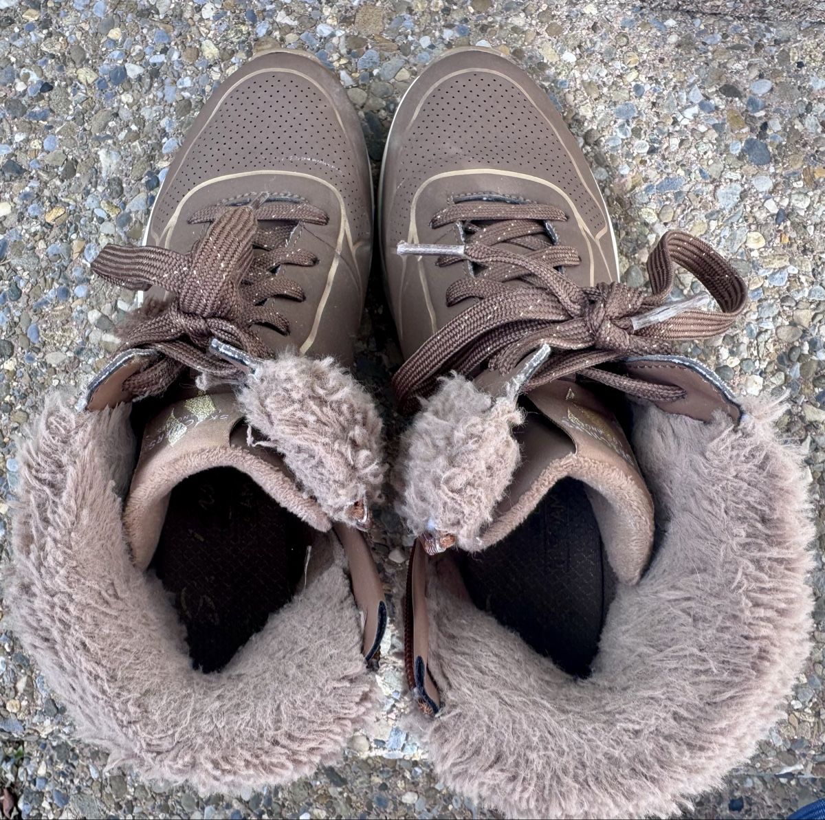 Skechers Schuhe für Mädchen: 2x Winterschuhe 38 – Gebraucht aus Rickenbach SO von ByeByeFundus 2