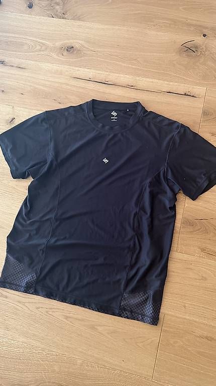 T-shirt: 247 Represent Shirt Gr. M – Usato da meierskappel venduto da Yannik301 1