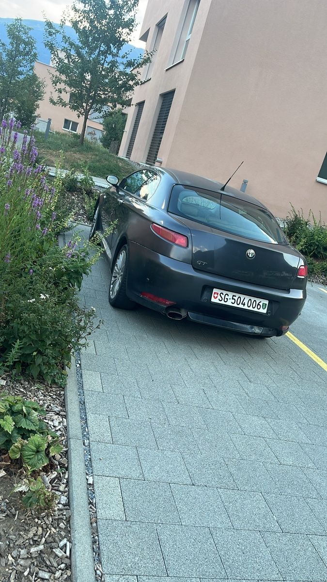 Alfa Romeo Automobili: Alfa romeo gt – Usato da Sargans venduto da lor_jfk2 7