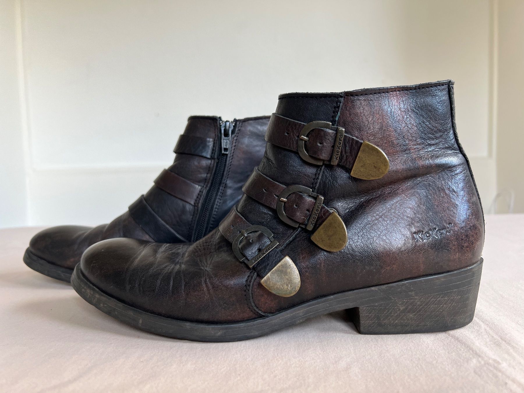 Kickers Scarpe da donna: Damenstiefeletten von Kickers Gr. 39 – Usato da Zürich venduto da rotersand09 1