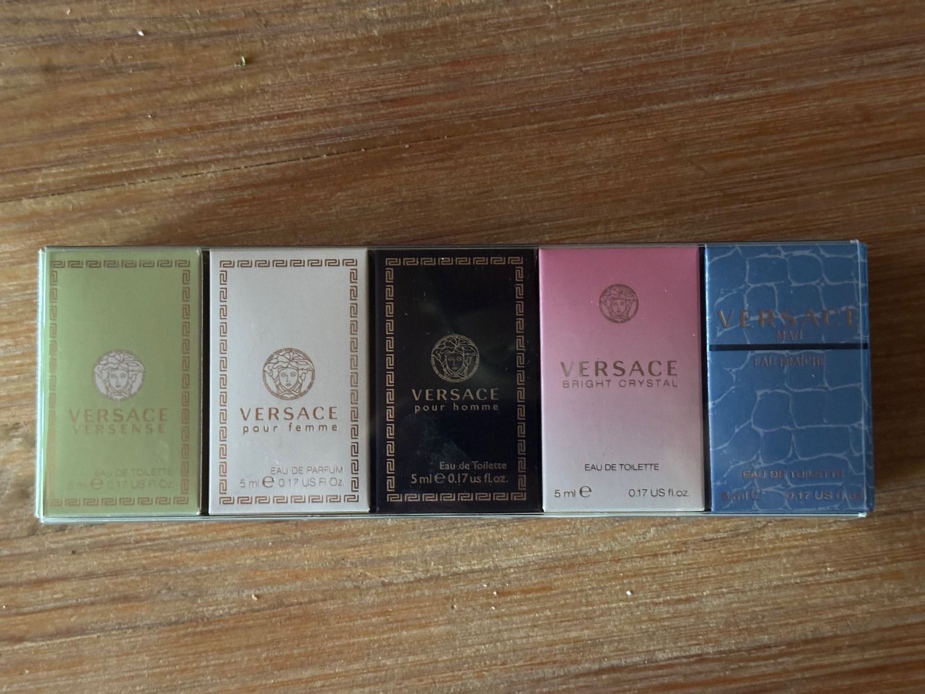 Flacons: Parfumminiaturenset Versace, neu – Neuf avec emballage d'origine à Aarburg par flacon05
