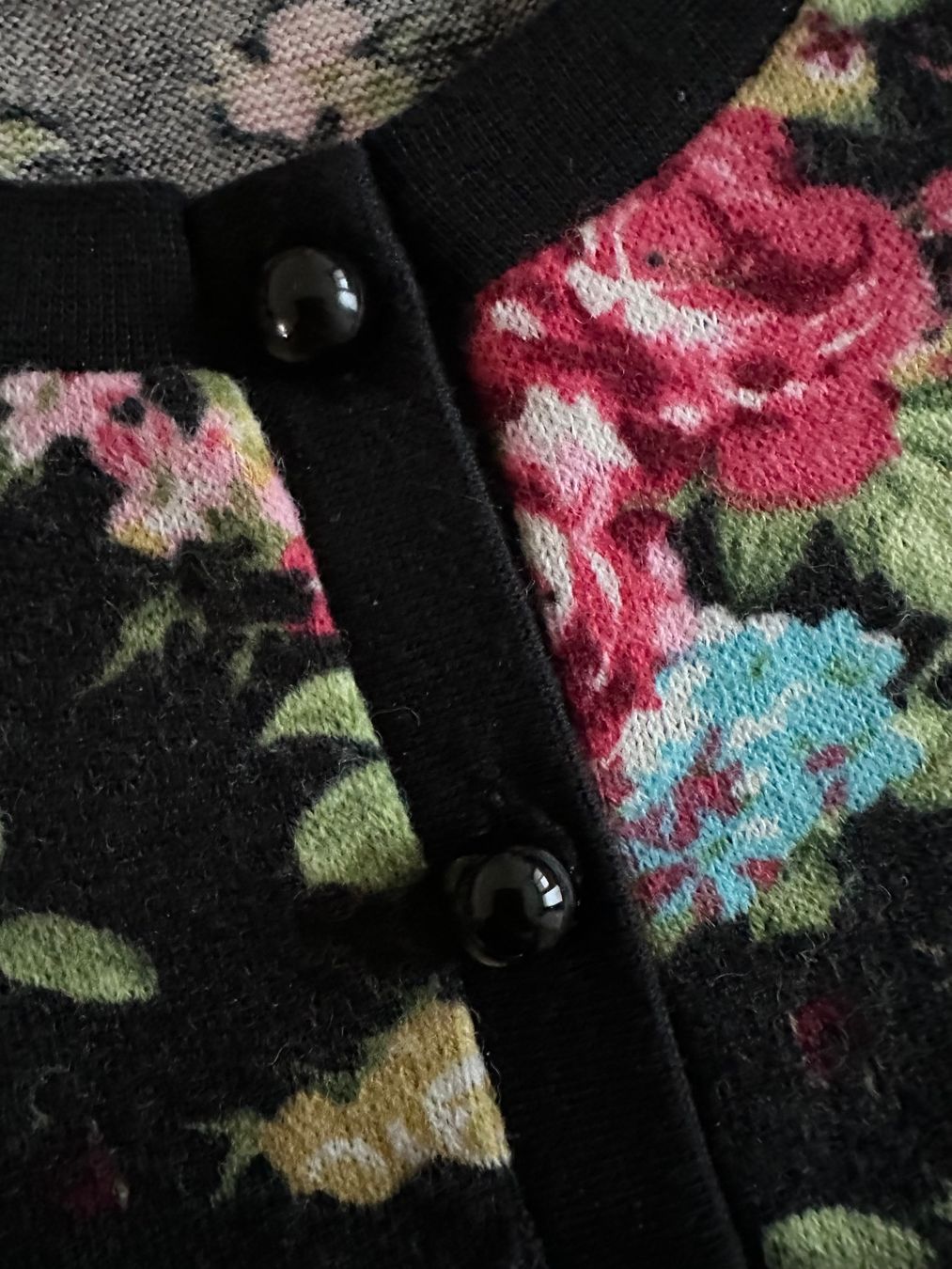 Gilet & Giacche senza maniche: Cardigan à fleurs, Banned – Nuovo (secondo la descrizione) da La Neuveville venduto da flodocha 3