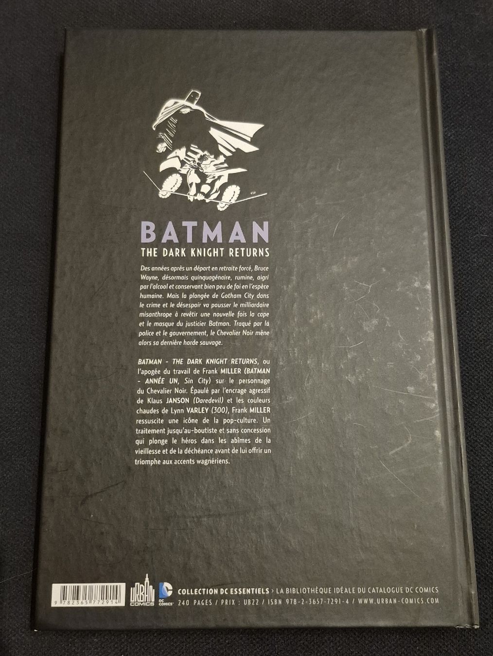 Fumetti: BATMAN THE DARK KNIGHT RETURNS COMICS DC ESSENTIELS FRANÇAIS – Usato da Grand-Lancy venduto da luc111 1
