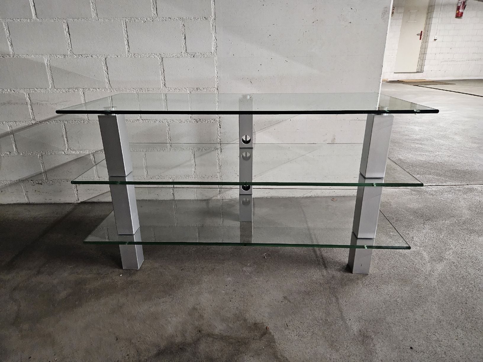 Mobili TV: Fernsehmöbel / HiFi-Rack – Usato da Ostermundigen venduto da sch_y9pq 4