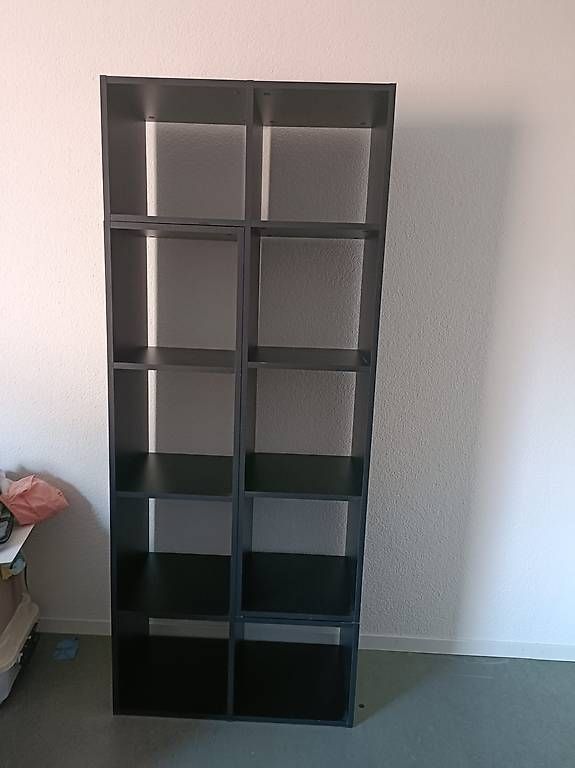 Scaffali: Kallax schwarz 2x L förmig – Usato da Langenthal venduto da chliMo 2