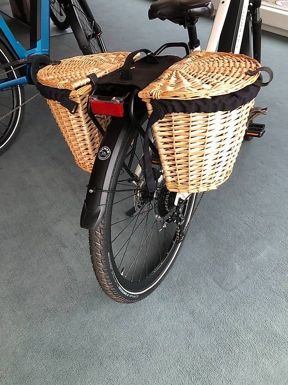 Borse: Rattan Velotaschen Paar – Nuovo (secondo la descrizione) da Rapperswil SG venduto da Rawe3