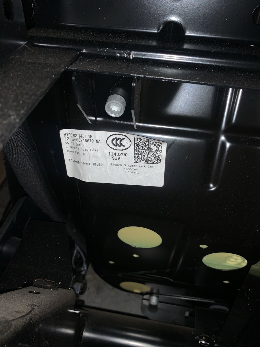 Sonstiges Fahrzeugzubehör: VW T6 Combi Sitze Easy Entry Paar gebraucht – Neu (gemäss Beschreibung) aus Wil SG von Dani-s-Brocki 2