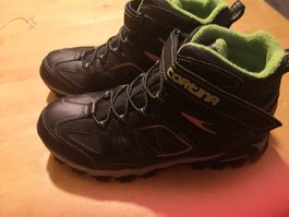 Neuewertige Winterstiefel cortina Gr. 40